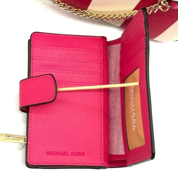 Michael Kors LG EW Crossbody Bag & Medium Bifold Zip Chain Wallet Electric Pink - Picture 13 of 14